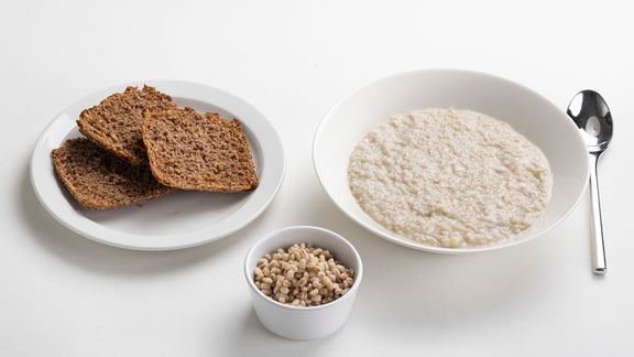 Uusi ravitsemussuositus: ”Lisää leipää ja puuroa”