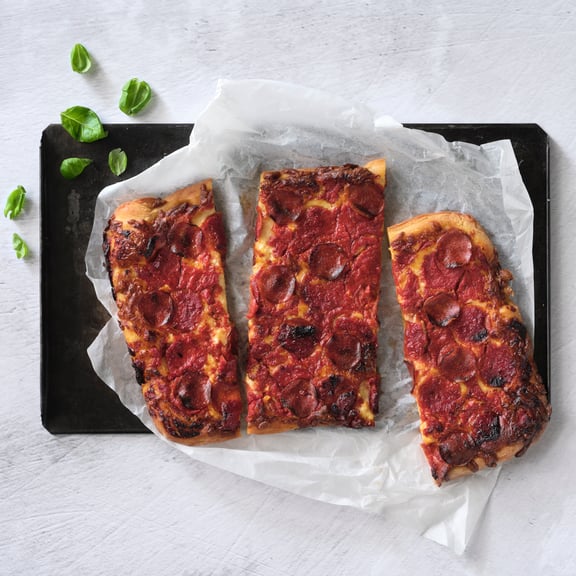 Detroit Pizza "Pepperoni"